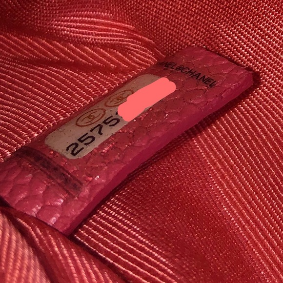 Chanel Pink Caviar O Case - Picture 8 of 8